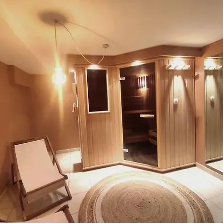 La Ribambelle - Terrain De Petanque Et Barbecue *