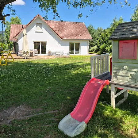 La Ribambelle - Terrain De Petanque Et Barbecue * Tendon